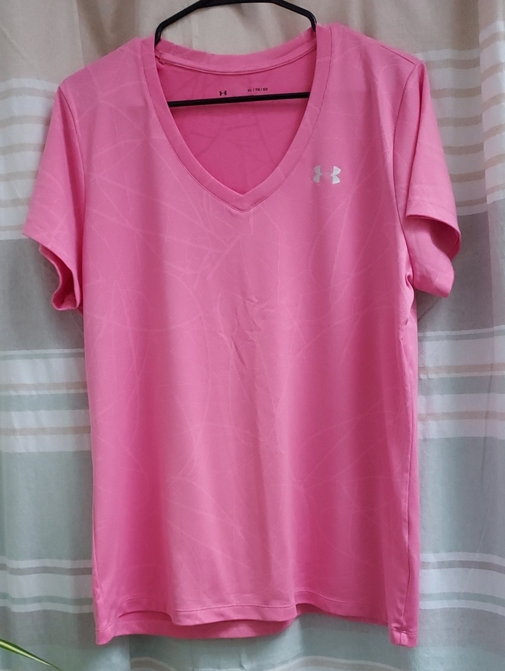 Under Armour Pink V-Neck Short Sleeve Performance Tee